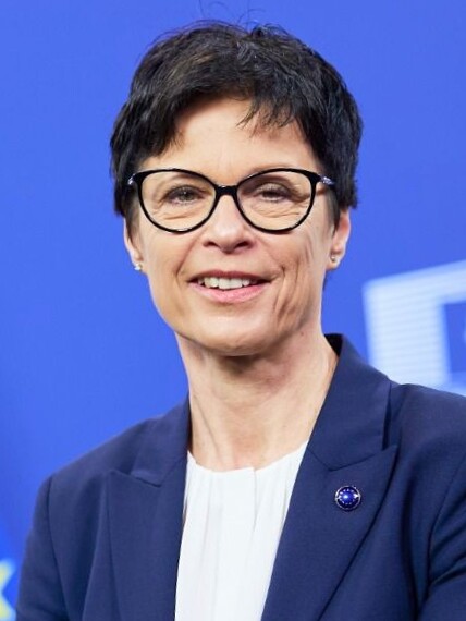 Marta Kos
